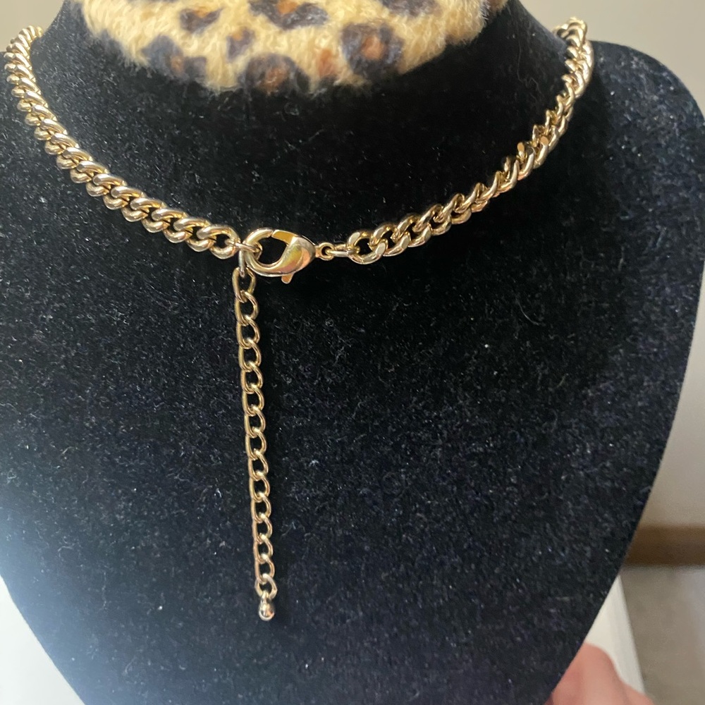 Target Statement Necklace - Picture 2 of 2